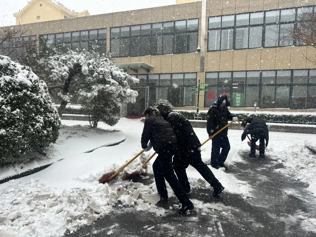 थंड लाटेत उबदार प्रवाह