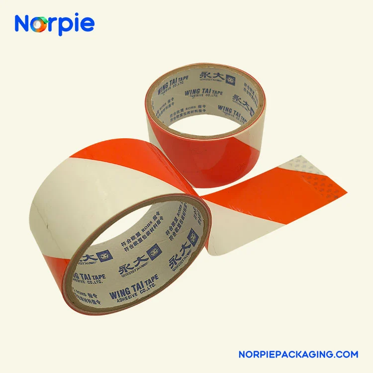 लाल आणि पांढरा चेतावणी टेप